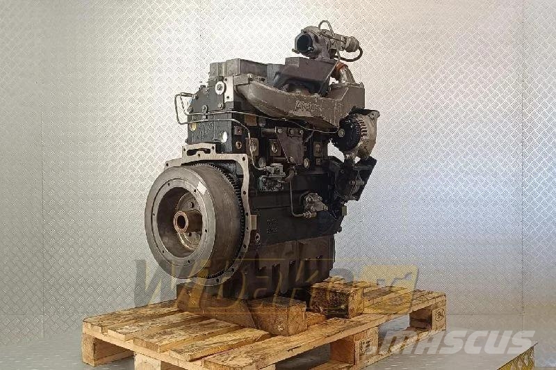 Perkins 1004-4T Engine / Motor / Silnik Κινητήρες