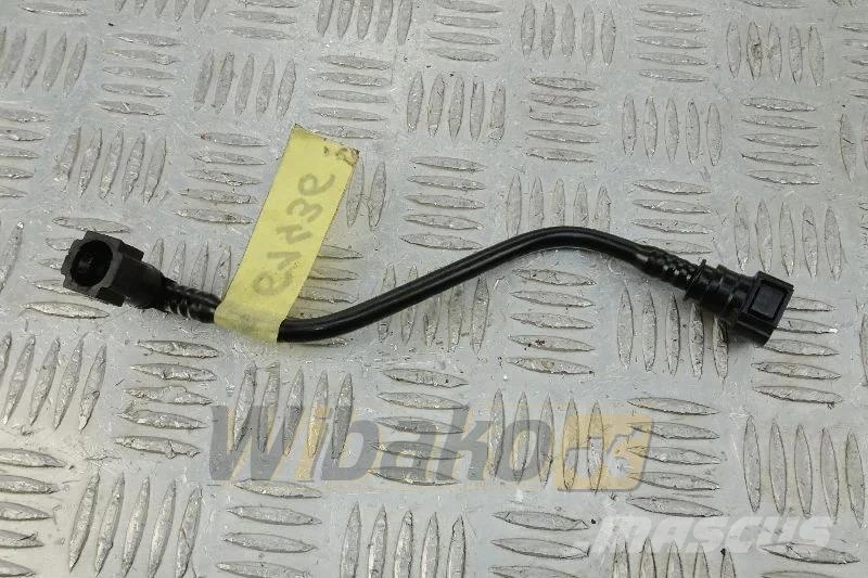 Perkins 2646F001 Fuel line / Kraftstoffleitung / Przewód p Motori za građevinarstvo