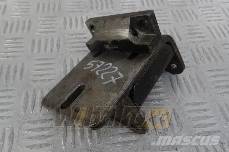 Perkins 3827H021 Alternator bracket / Lichtmaschinenhalter Motori za građevinarstvo