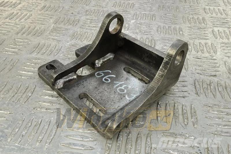 Perkins 3828D015 Alternator bracket / Lichtmaschinenhalter Engines