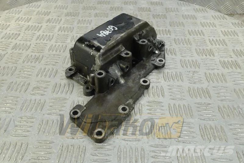 Perkins 4134W025 Oil cooler housing / Obudowa chłodniczki Κινητήρες