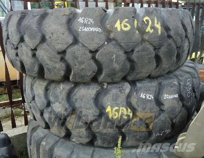Pirelli 16/24 10/28/21 Wheel / Rad / Koło Padangos, ratai ir ratlankiai