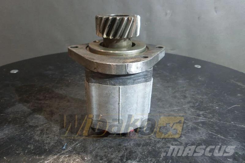  Salami 2PB83SM25B5 612231201 Gear pump / Zahnpumpe Hydraulika