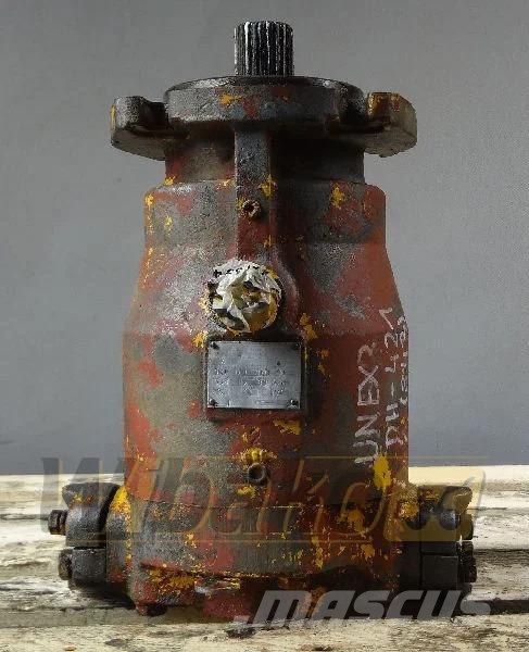 Unex 421 Drive motor / Fahrmotor / Silnik jazdy 油壓