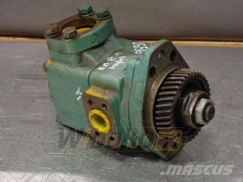 Vickers CUMMINS 3.9 Hydraulic pump / Hydraulikpumpe / Pom Hidráulica