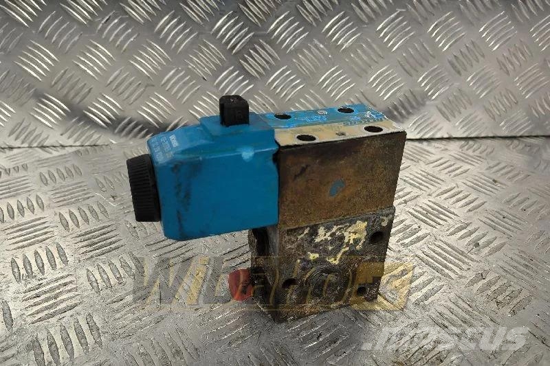 Vickers DG4V32ALMKUP4D3H760 E-1 Valves set / Ventile (Komp هيدروليات