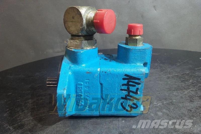 Vickers V101S4S11C20 390099-3 Hydraulic pump / Hydraulikpu Hydraulics