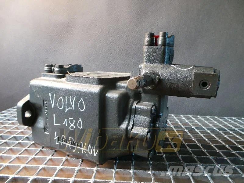 Volvo 9011075686 Hydraulic pump / Hydraulikpumpe / Pompa هيدروليات