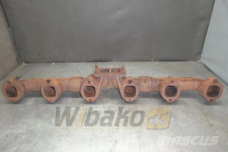 Volvo D13A440 20910779 Exhaust manifold / Abgaskrümmer / Mootorid