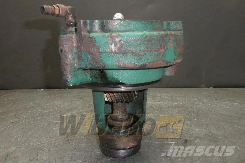 Volvo D16 1000972 Water pump / Wasserpumpe / Pompa wody Motori