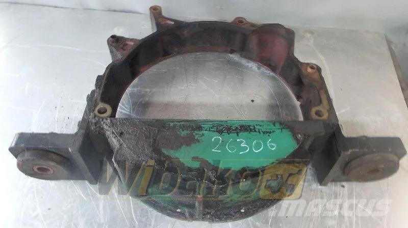 Volvo D7 Flywheel housing / Schwungradgehäuse / Obudowa Engines