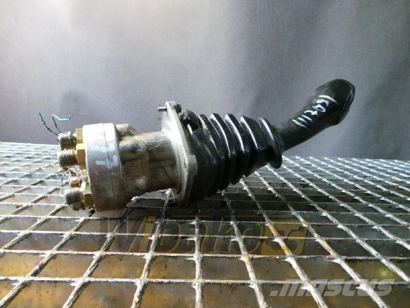 Volvo EV460BC Joystick / Joystick / Dżojstik Hidráulicos