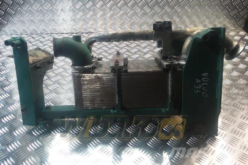 Volvo TD122 11033628 Oil cooler / Ölkühler / Chłodnica o Motorji