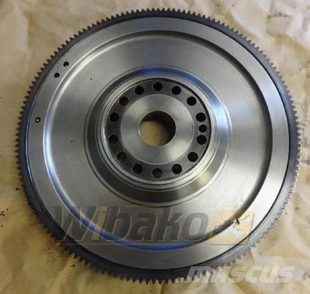 Volvo TD164KAE Flywheel / Schwungrad / Koło zamachowe Engines