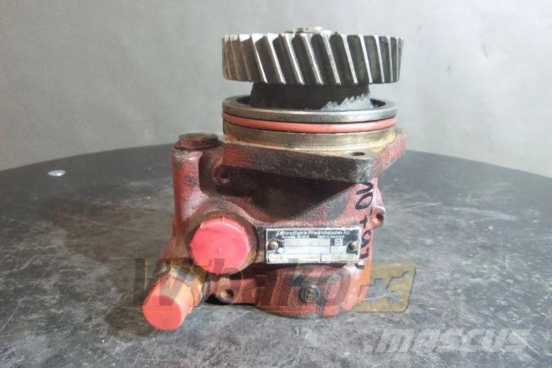 ZF 7673955311 Hydraulic pump / Hydraulikpumpe / Pomp 油壓