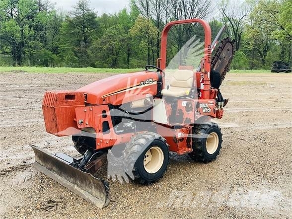 Ditch Witch RT45 Freze za kopanje jarkov Trenčerji
