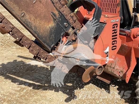 Ditch Witch RT45 Freze za kopanje jarkov Trenčerji