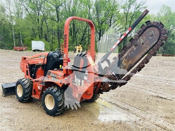 Ditch Witch RT45 Freze za kopanje jarkov Trenčerji