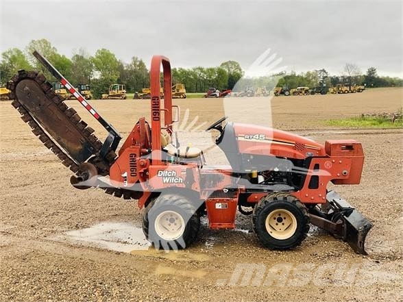 Ditch Witch RT45 Freze za kopanje jarkov Trenčerji