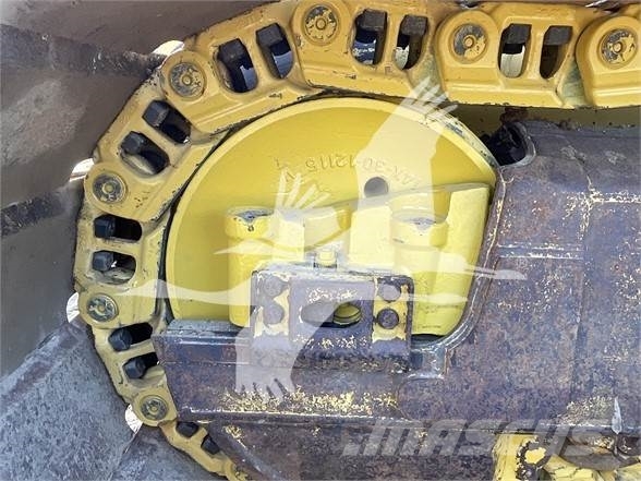 Komatsu D65PX-18 Dozers - Tratores rastos