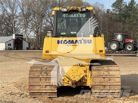 Komatsu D65PX-18 Dozers - Tratores rastos