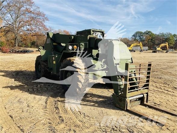 SkyTrak 6000M Telescopic handlers