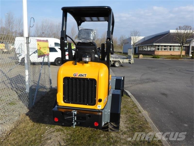 GiANT G 1500 x-tra hd لوادر صغيرة