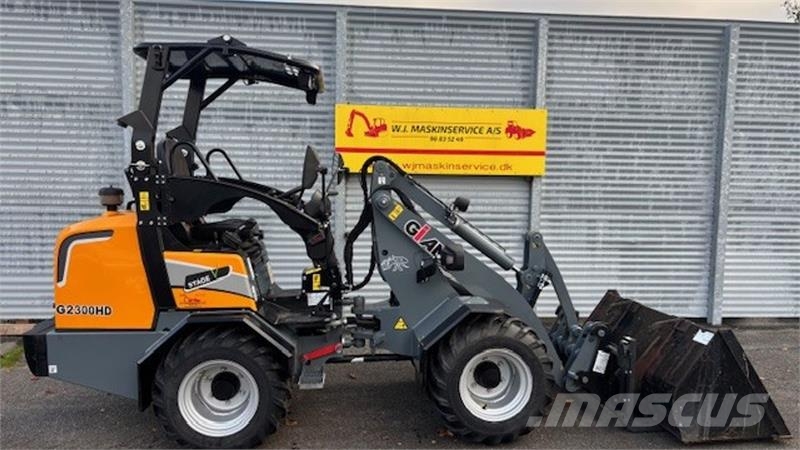 GiANT G2300HD Mini utovarivači