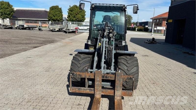 GiANT G3500 Xtra Mini utovarivači