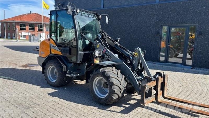 GiANT G3500 Xtra Mini utovarivači