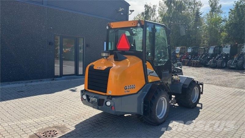 GiANT G3500 Xtra Mini utovarivači