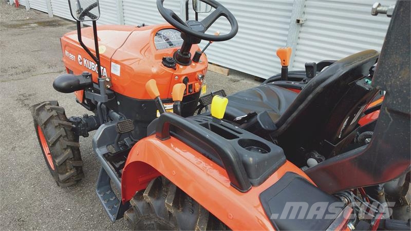 Kubota EK1-261 Traktorji