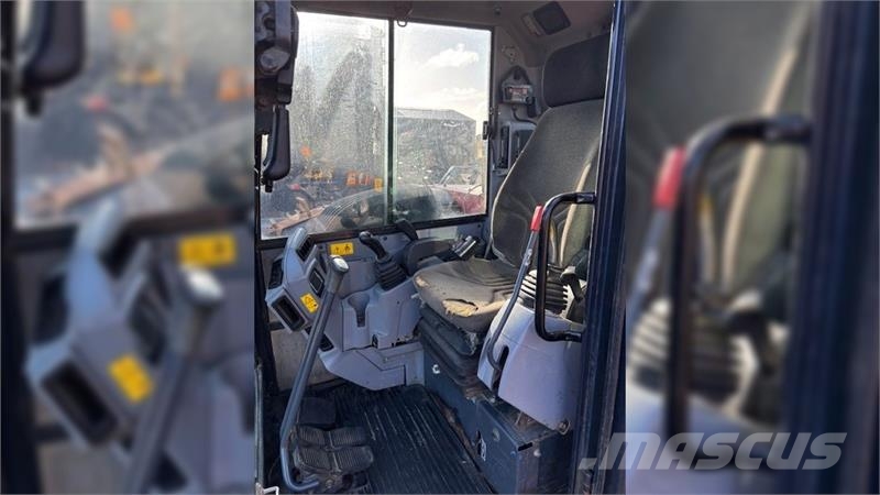 Kubota KX080-4 Miniekskavaatorid < 7 t