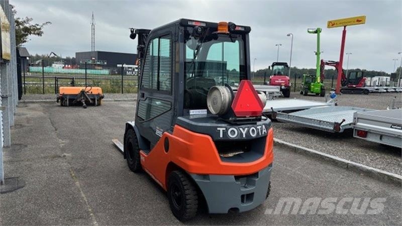 Toyota FGF25 FGF25 Dīzeļa autoiekrāvēji