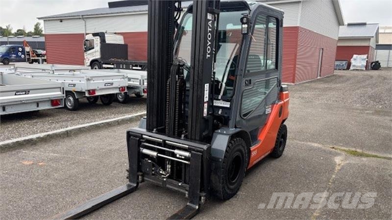 Toyota FGF25 FGF25 Dīzeļa autoiekrāvēji