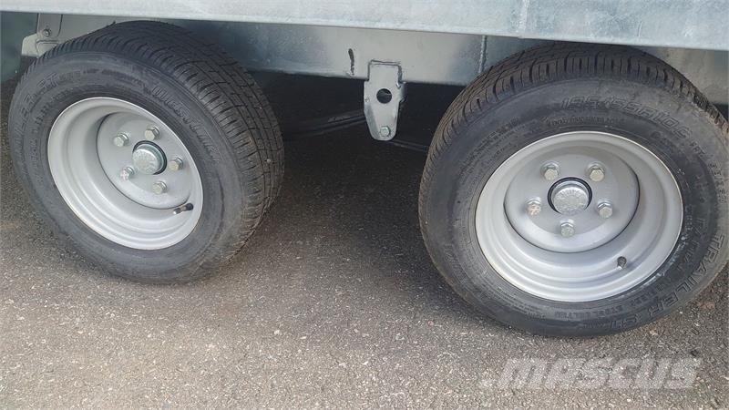 Variant 3021 L4 Otros remolques