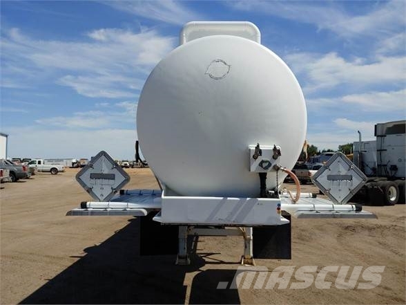  TYTAL TANKER Polprikolice cisterne