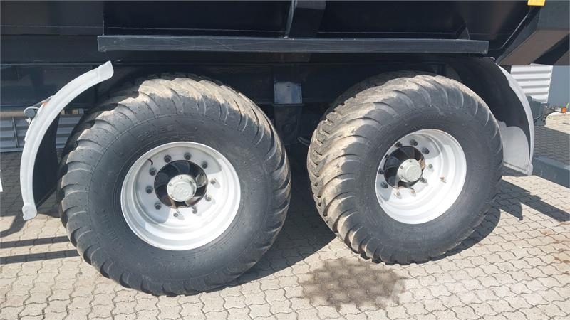 Agrofyn Trailers 18 tons bagtipvogn Kippiperävaunut