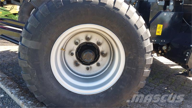 Case IH RB 465 محزمات مستديرة