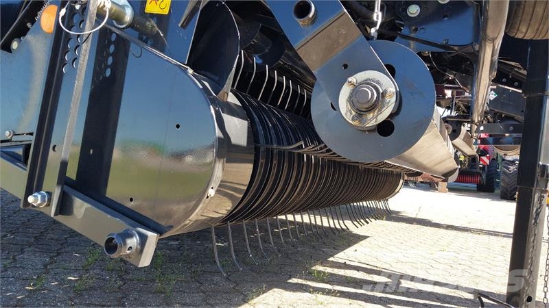 Case IH RB 465 محزمات مستديرة