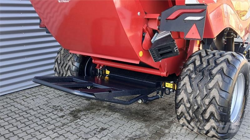 Case IH RB 466 HD PRO 圓型牧草打包機