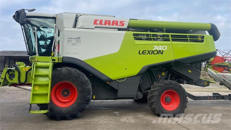CLAAS Lexion 740 Зернозбиральні комбайни