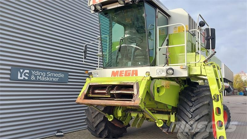 CLAAS Mega Dominator 218 Kombajni
