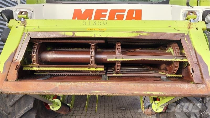 CLAAS Mega Dominator 218 Kombajni