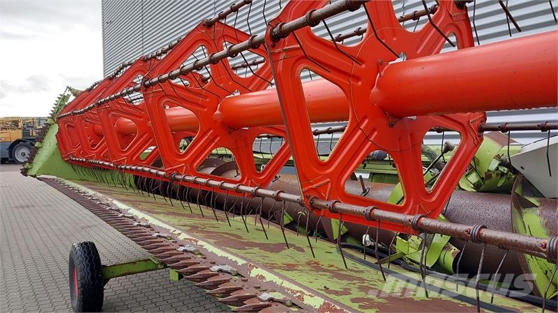 CLAAS Mega Dominator 218 Kombajni