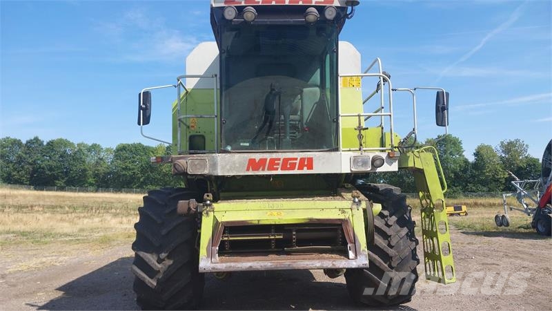 CLAAS Mega Dominator 218 Θεριζοαλωνιστικές μηχανές