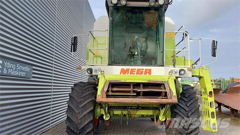 CLAAS Mega Dominator 218 Kombajni
