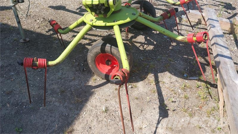 CLAAS VOLTO 55 مكابس وميبسات التبن