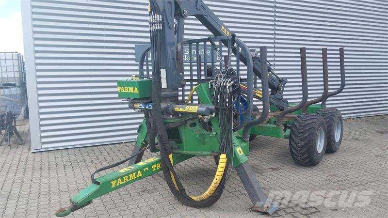 Farma T6,7-9F Erdészeti pótkocsik