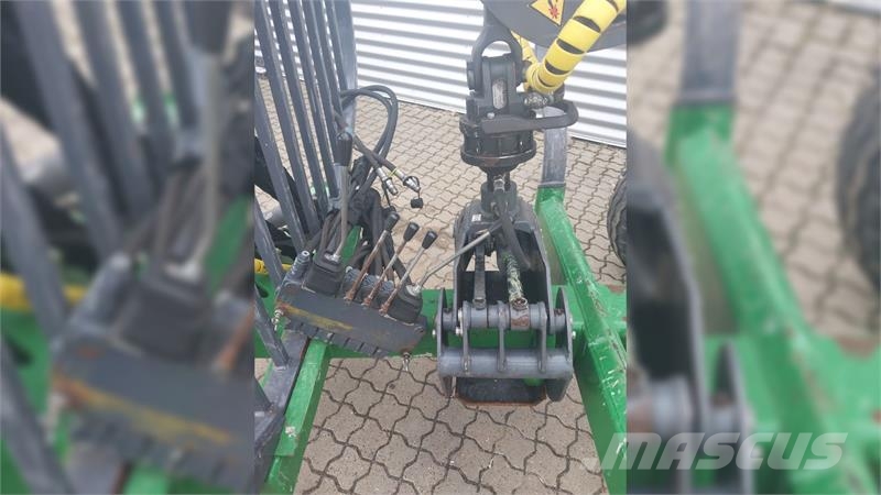 Farma T7-5,1 Erdészeti pótkocsik
